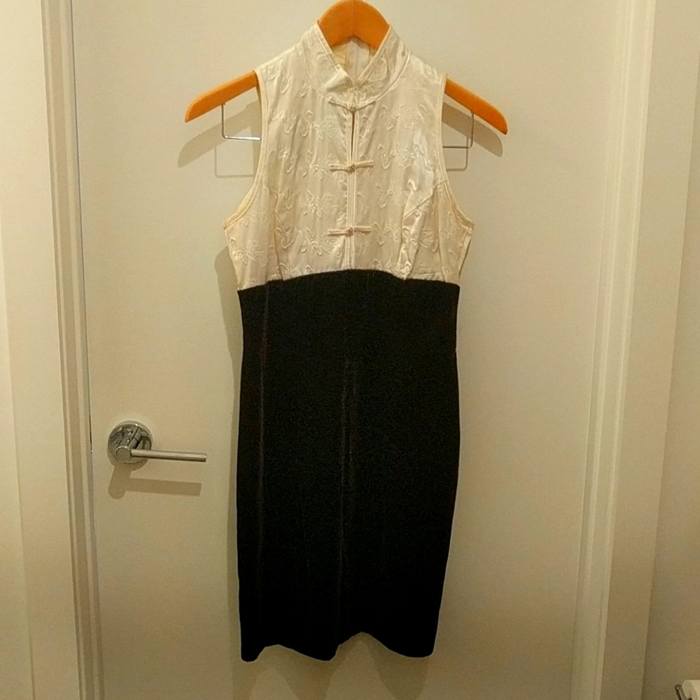 Vintage Asian/Cheongsam/Qipao Style Velvet Dress